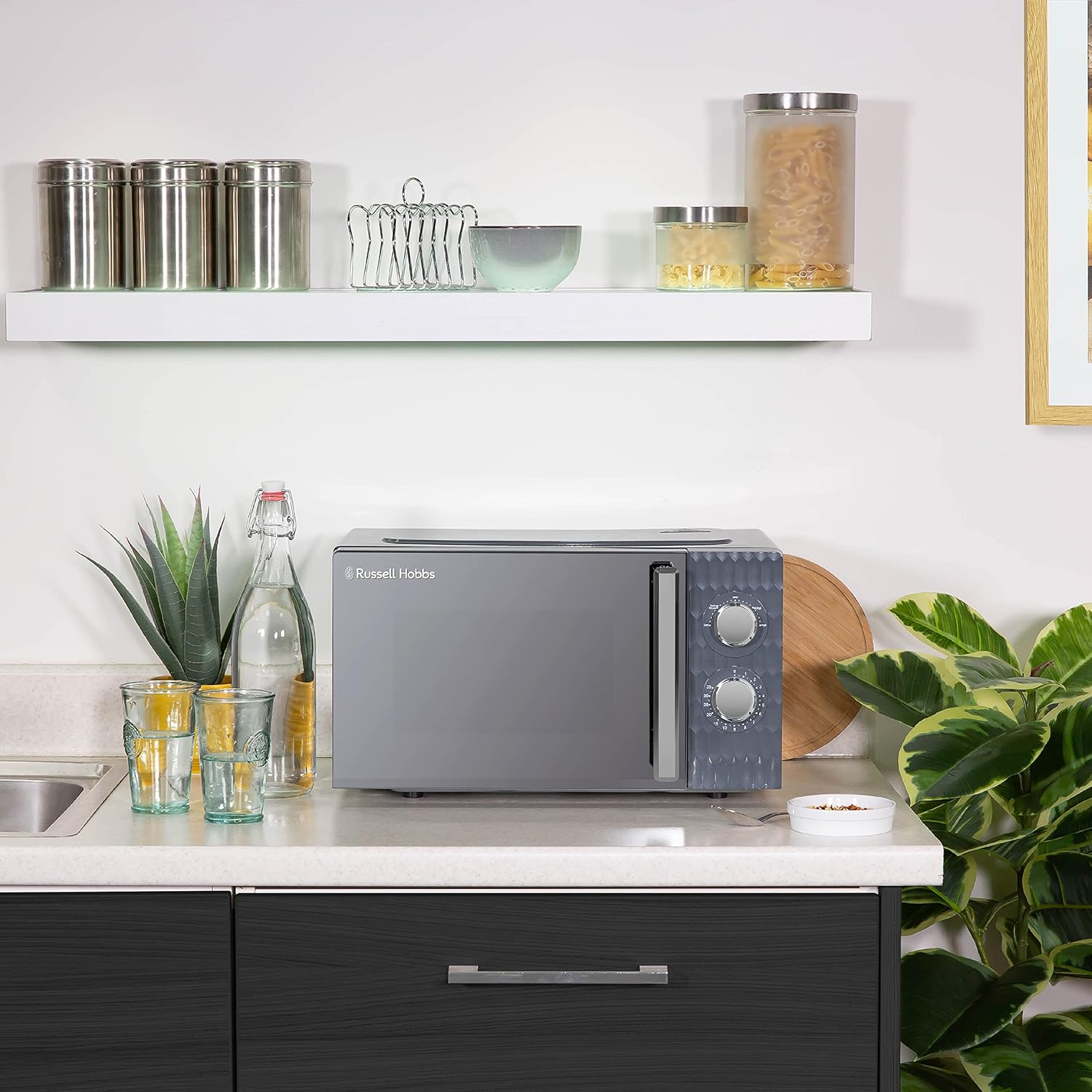 Russell Hobbs Honeycomb RHMM715G 17 Liter 700 W Grau Solo manuelle Mikrowelle mit 5 Leistungsstufen, integrierter Timer und Auftaufunktion
