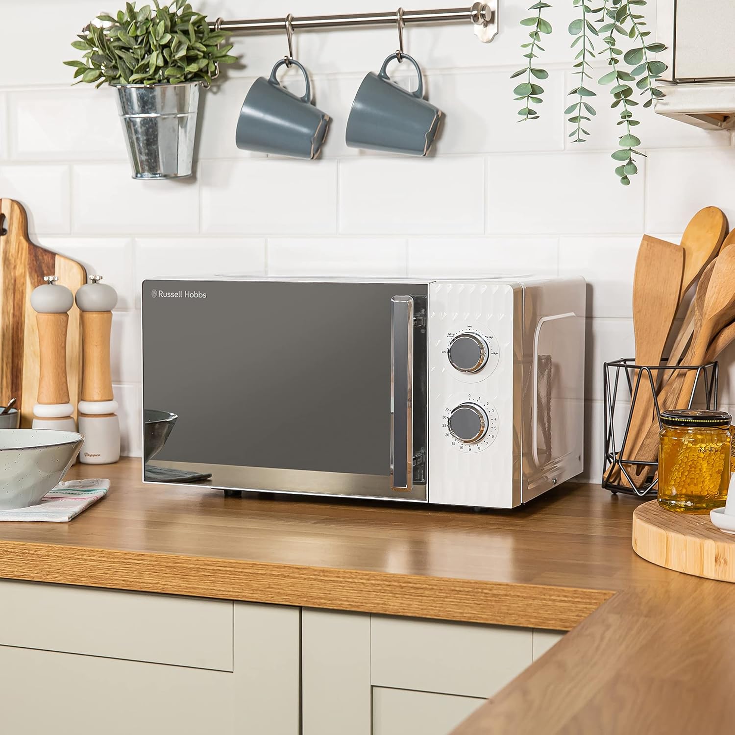 Russell Hobbs Honeycomb RHMM715G 17 Liter 700 W Grau Solo manuelle Mikrowelle mit 5 Leistungsstufen, integrierter Timer und Auftaufunktion