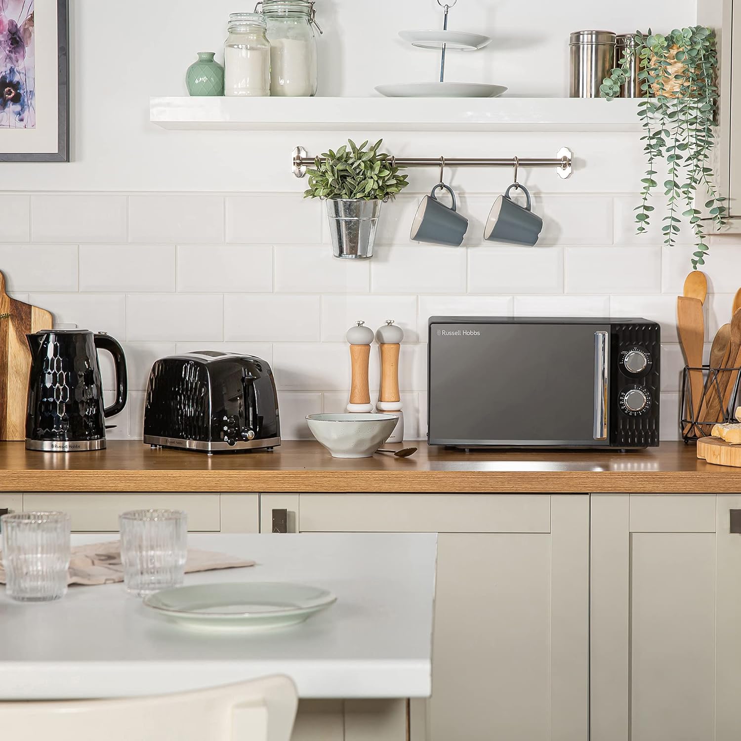 Russell Hobbs Honeycomb RHMM715G 17 Liter 700 W Grau Solo manuelle Mikrowelle mit 5 Leistungsstufen, integrierter Timer und Auftaufunktion